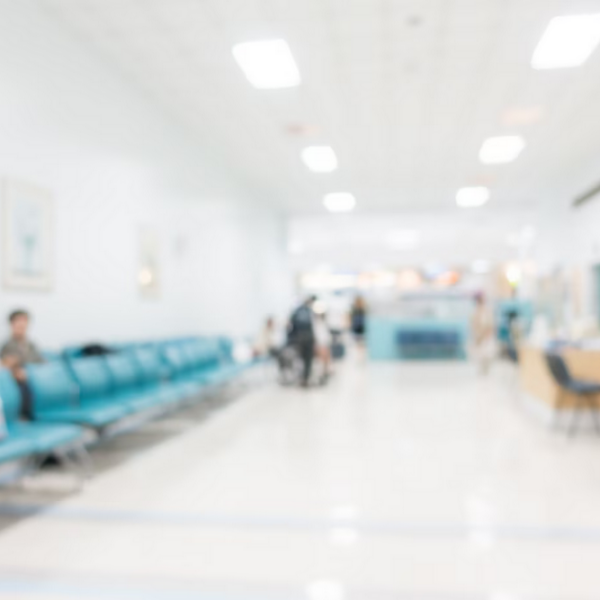 Implementación de un equipo de respuesta rápida especializado asociado con reducciones en la mortalidad y gastos hospitalarios: un análisis de cohortes retrospectivo.